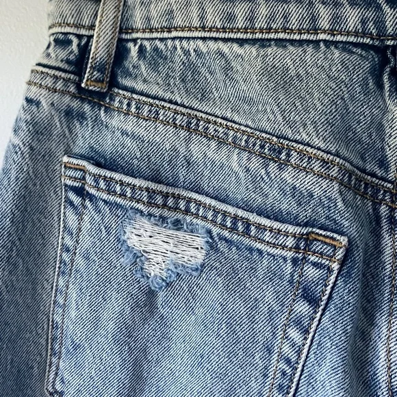 LOFT Straight Jeans, Medium Wash, Size 25/0, Lightly Distressed - Picture 9 of 9